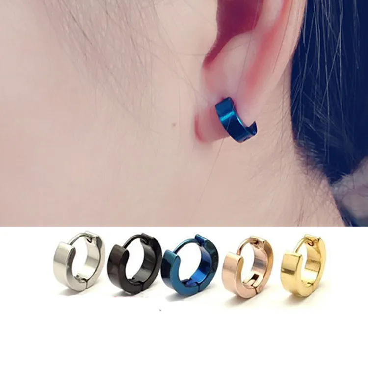 スタッドピアス卸売メンズクールステンレス鋼の耳のスタッドフープイヤリング黒青い銀のゴールドチャンネルイヤリング