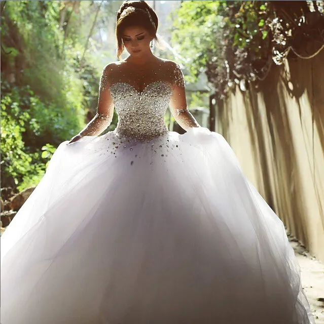 Uzun Kollu Gelinlik ile Rhinestones Bahar Quinceanera Elbiseler Kristaller Vintage Gelinlikler Backless Balo Gelinlik