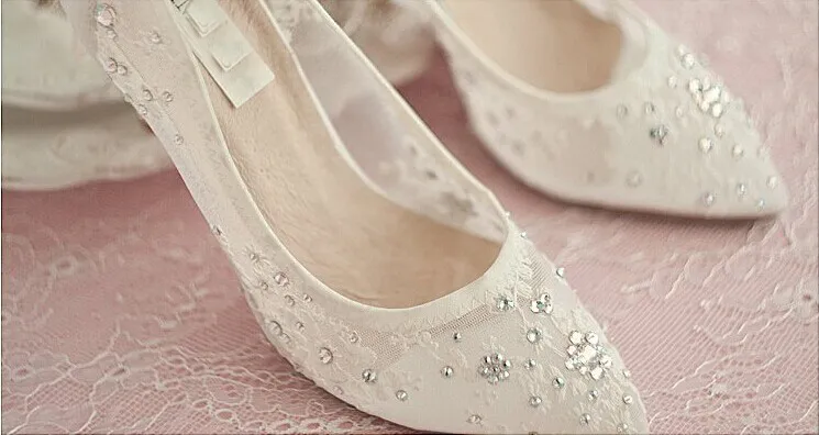 Beautiful High Heel Wedding Shoes Lace Rhinestone Spring Bridal Dress Shoes Sexy Hollow Transparent Pointed Toe Prom Formal Dress Shoes