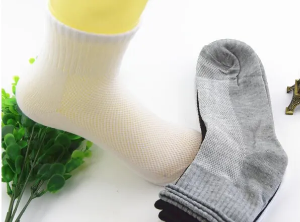 Mens långa bomullstrumpor män våren sommar soild mesh socka alla storlekar kläder tillbehör till manlig