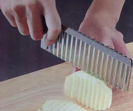 Autor: DHL lub EMS 300 szt. Ziemniaki marszczone faliste nóż ze stali nierdzewnej gadżet gadżetów gadżetów owoce owoce Slicer 59903896