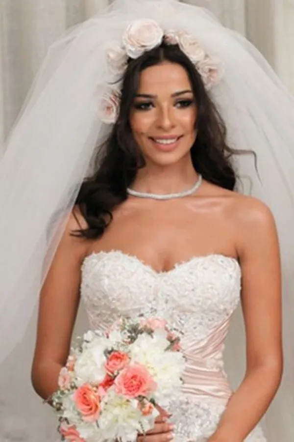 Classical Nadine Njeim Vintage Wedding Dresses A Line Colorful Pink Sash  Bow Bridal Gowns With 3d Handmade Appliques Wear Long Train From  Forever_love_u, $205.27 | DHgate.Com