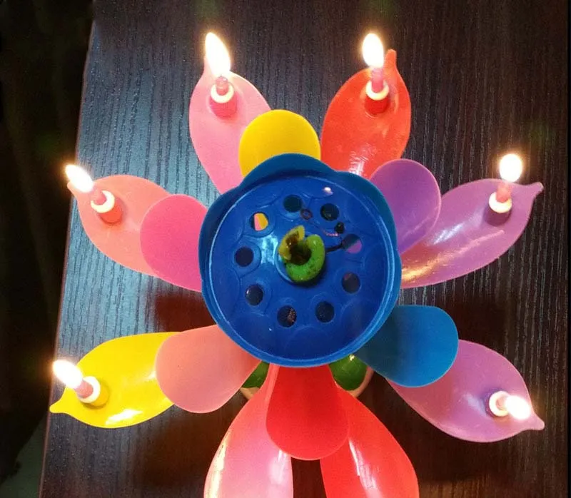 Candela della musica Colorful Petals Children Birthday Party Lotus Flowling Flower Squirt Squirt Flame Cake Accessory Gift HH729522111