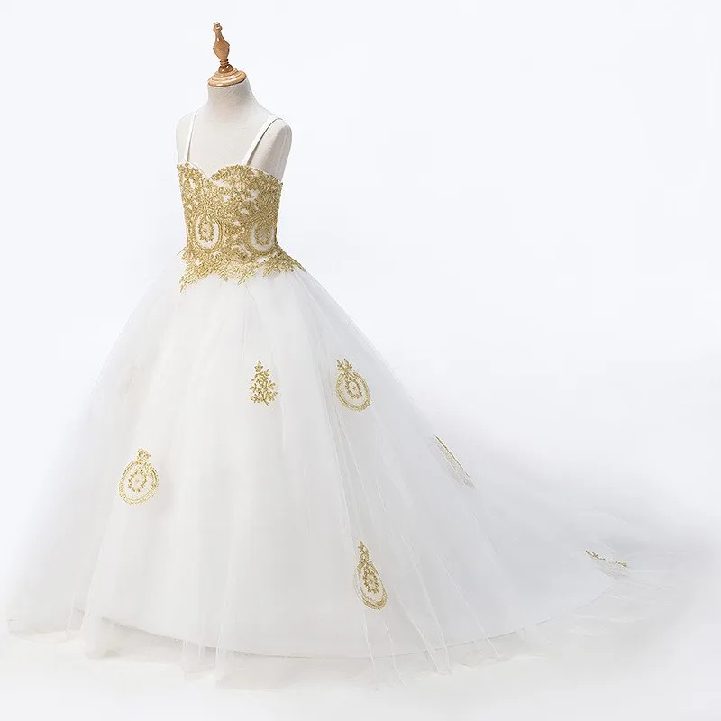 2022 Fashion Blanc avec de la dentelle en dentelle Gold Flower Girls Robes Princess Designer For Wedding Kids Girls Tulle Rucched avec des bretelles spaghetti Chea 254Z