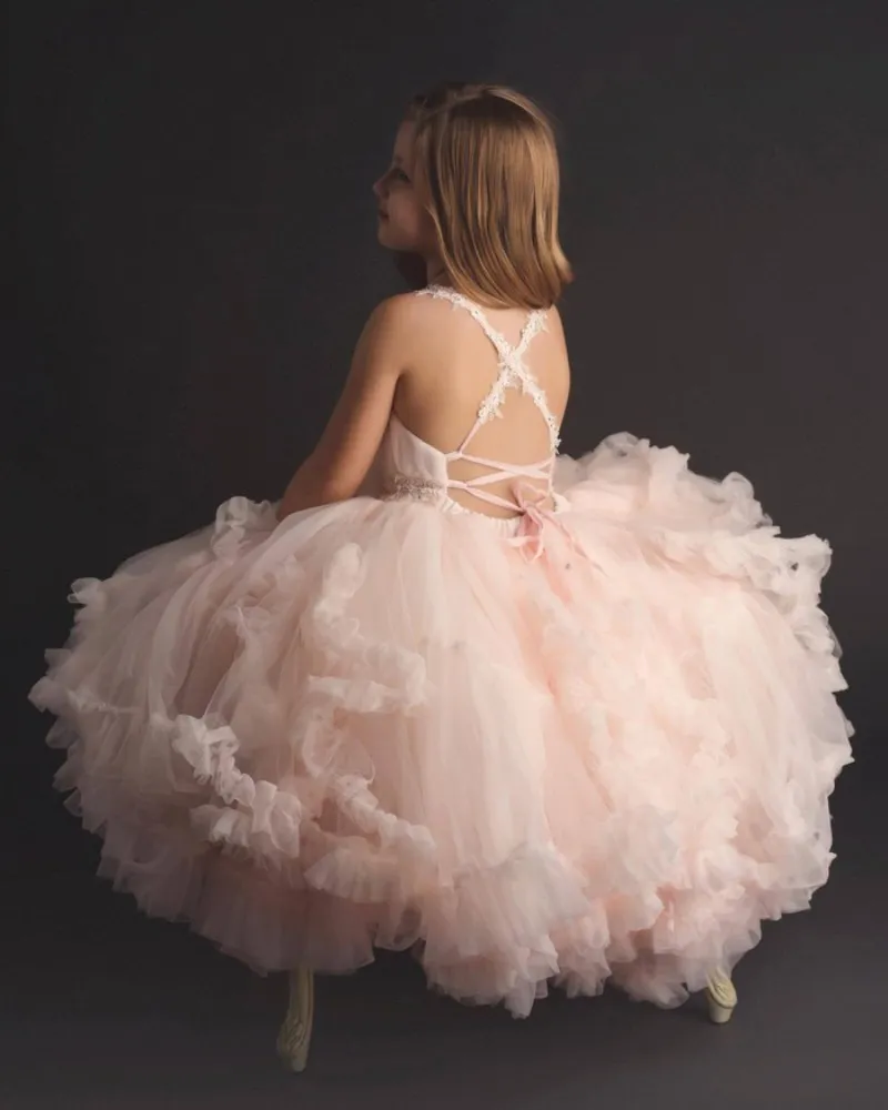 Różowe Dziewczyny Korant Suknie Ręcznie Ręcznie Made Flower Wzburzyć Backless Ball Suknia Kwiat Dziewczyna Sukienka Dla Ślubu Długość Party Urodzinowa Nosić