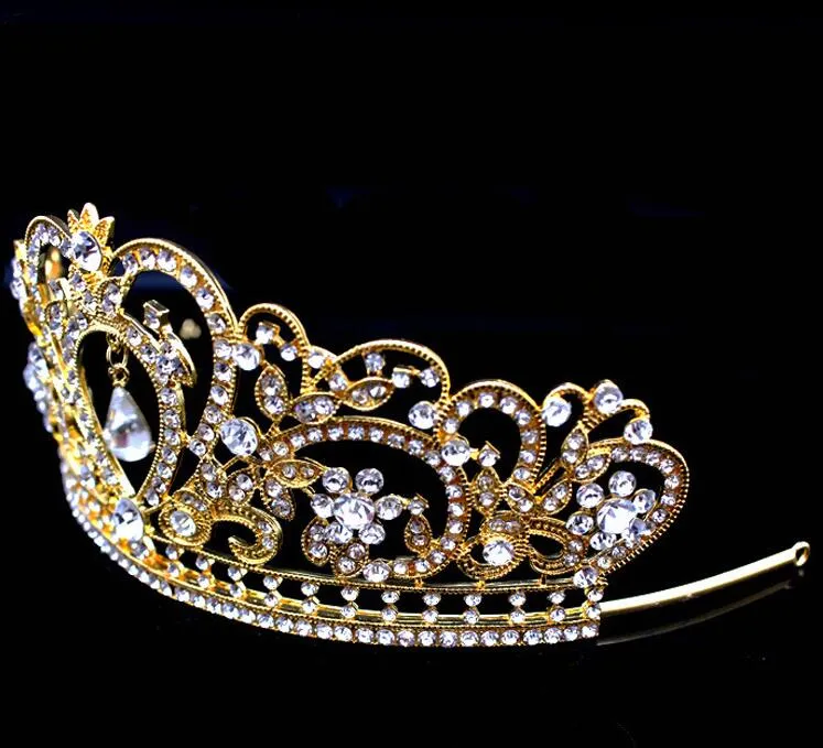 Bling Gold Silver Crystals Korony Ślubne 2019 Bridal Diament Biżuteria Rhinestone Headband Akcesoria do włosów Party Prom Tiara Tanie