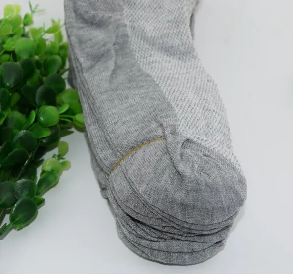 Mens långa bomullstrumpor män våren sommar soild mesh socka alla storlekar kläder tillbehör till manlig