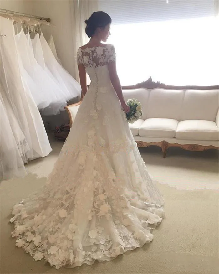 2018 Bateau Robes De Mariée Avec Dentelle Applique Retour Zipper Manches Courtes Robes De Mariée Balayage Train Custom Made Robes De Mariée Belle