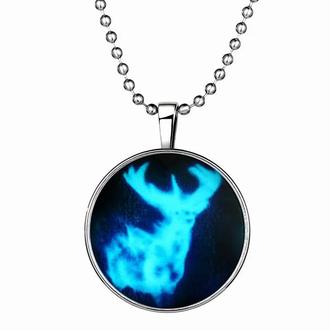 Cadeau de Noël Slide Pendentif Collier Flammes Sources Cerf Lumineux Long Alliage Résine Pierre Précieuse Collier 21g 60cm Vêtements Accessoires