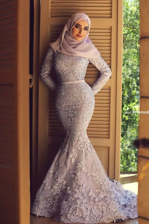 Lavendel High Neck Långärmad Fullt fodrad Mermaid Muslim Kvällsklänningar med gratis Hijab Lace Appliques Chapel Train Engagement Gowns