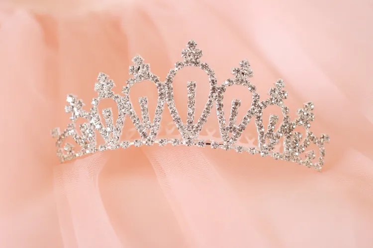 Sukienki do chrztu dla niemowląt na rok 2019 % 100 rzeczywiste zdjęcie koronki małe dziewczynki Party Princess Dress pełny miesiąc i rok ubrania detaliczne K366