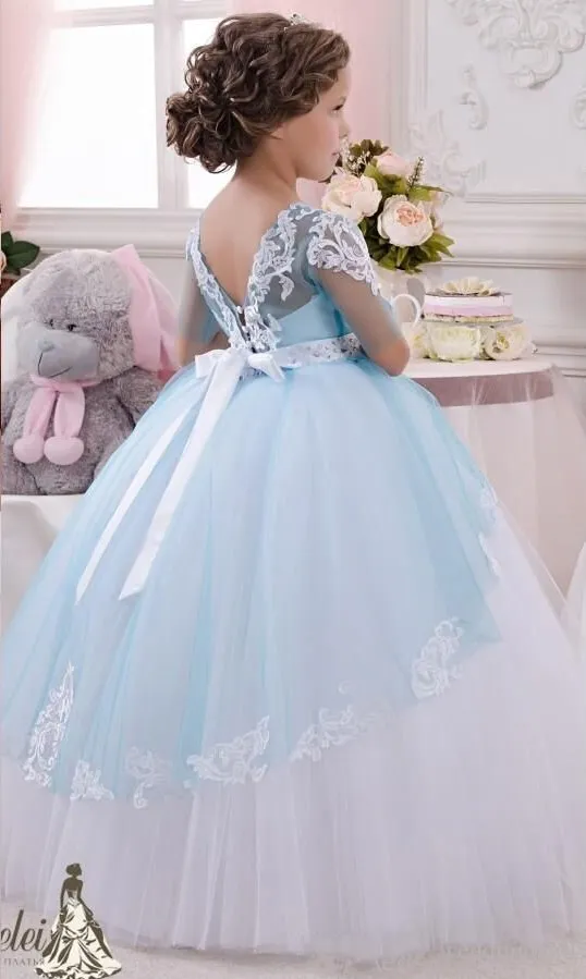 Half Sleeve Sky Blue Flower Girls Dresses Beaded Crystals Lace Appliques Puffy Flowergirl Gowns Floor Length Tulle Ruched Communion Dresses