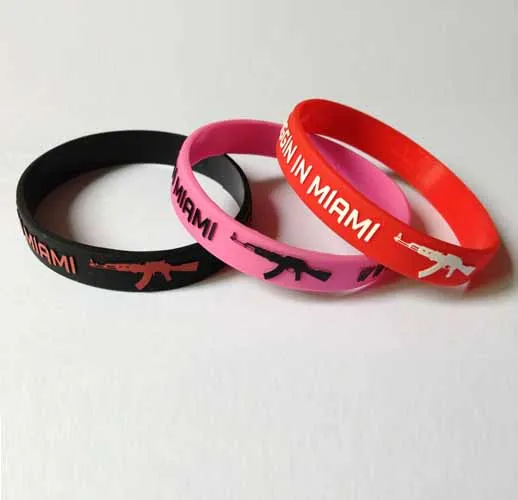 Custom 1 Color Embossed Design Kids Children Silicone Wristband Rubber Bracelet Promotion Gift