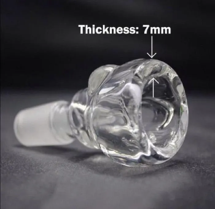 Kleurrijke schedelontwerp glazen kom 14,5 mm18,8 mm vier kleuren 7 mm dikte voor rookpijp bong mini -olie rig percolators bubbler gratis schippijn