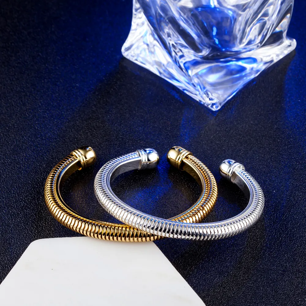 10 pcs/lot cadeau chaud prix usine 925 bracelet à breloques en argent torsadé serpent os 18 K or bracelet bijoux de mode 1824
