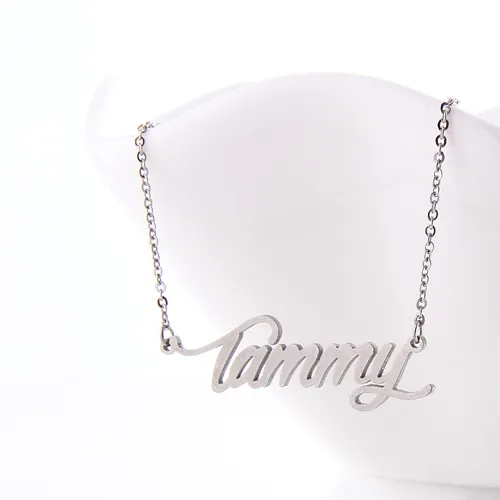 Tammy Script Font Name Halsband Anpassad personlig för män Tagga rostfritt stål Guld- och silverstyphalsband smycken gåva, NL-2400