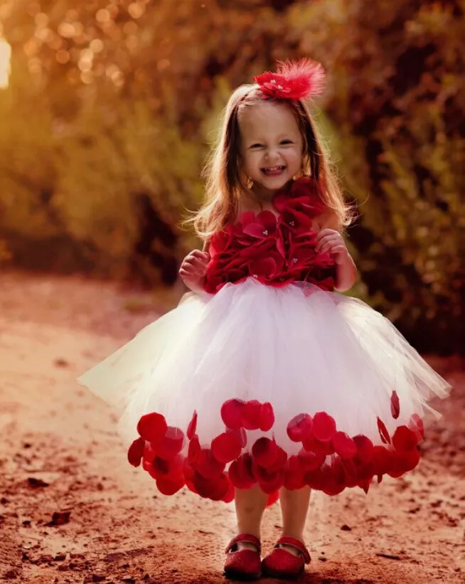 Pinterest Popolare Tutu Flower Girl Abiti senza maniche Kids Wear Red Applique Abiti da sposa Kate Tea Lunghezza Little Girl Flower Dress