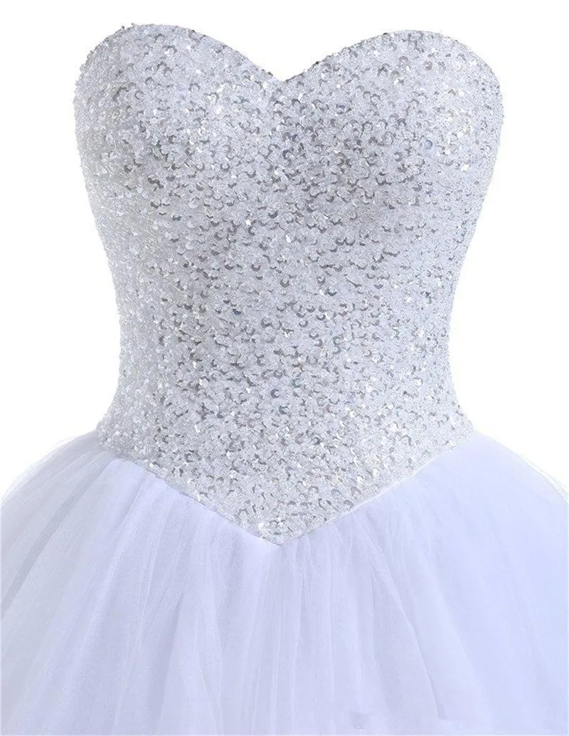 2019 Abito da ballo con perline bianche di moda sexy Abito Quinceanera con tulle con paillettes Plus Size Abito dolce 16 Vestido Abiti da debuttante BQ87