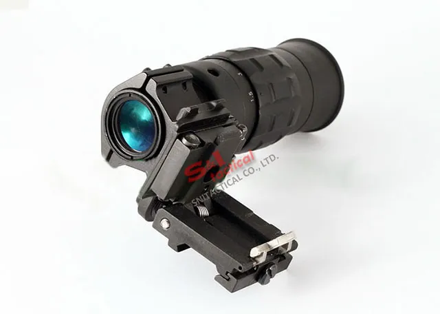 Tactical 1.5-5X Magnifier Scope with Flip to Side Mount Zooming Optics