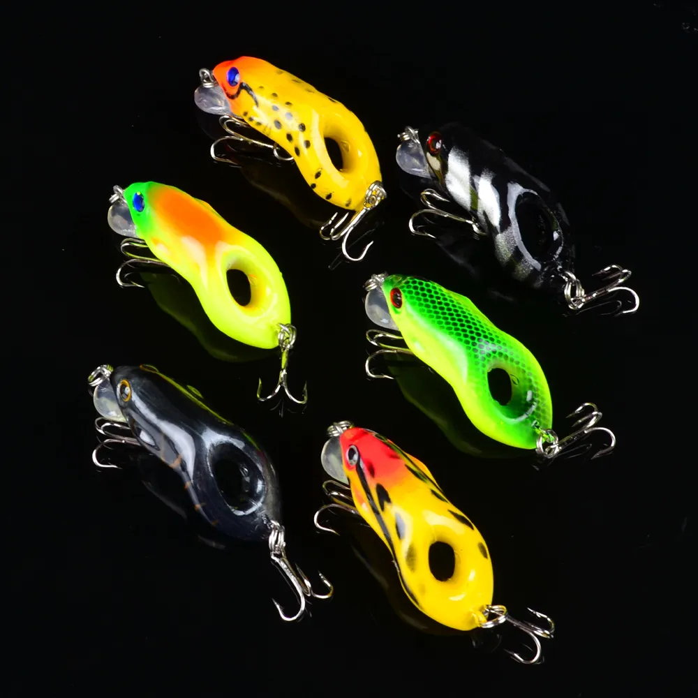 ABS Plastikowa żaba Hard Bait 5.5cm 8,8 g 6 Kolory Trwałe Frog Typ Haczyki Bass Carp Fishing Lure 6 sztuk / partia