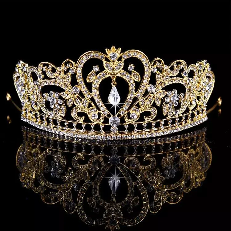 Bling Gold Silver Crystals Korony Ślubne 2019 Bridal Diament Biżuteria Rhinestone Headband Akcesoria do włosów Party Prom Tiara Tanie