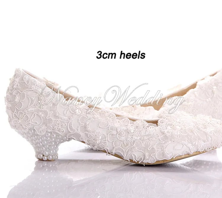 Nowy styl biały koronkowy niski obcas ślubny kociak buty druhny buty eleganckie impreza upiększone buty balowe danckie buty 244m
