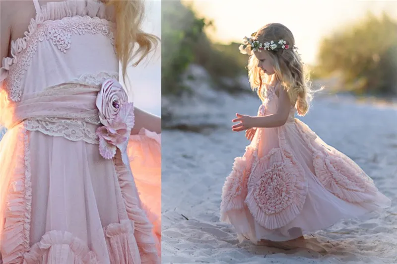 Düğün Için ucuz Pembe Çiçek Kız 'Elbiseler 2019 Dantel Aplike Ruffles Çocuklar Resmi Giyim Kolsuz Uzun Plaj kızın Pageant Abiye