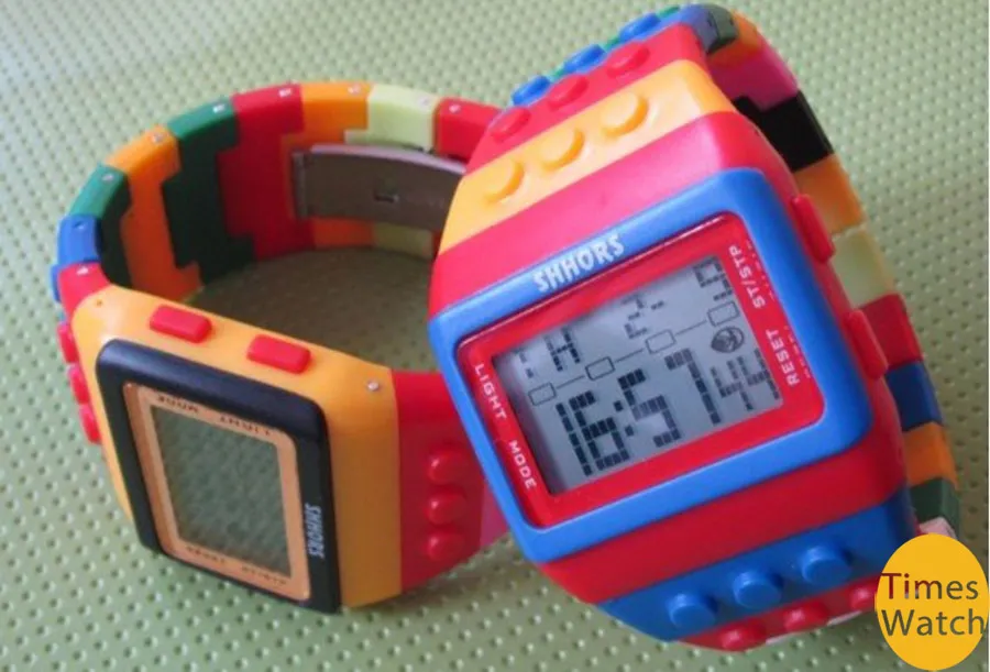 Shhors lego watch top