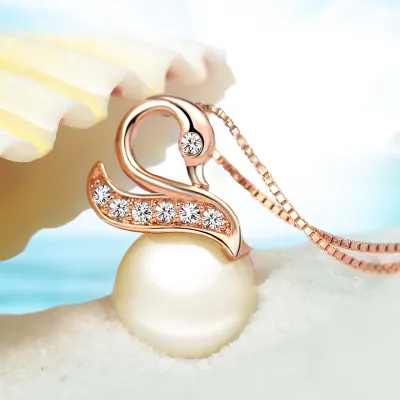 Underbar Pearl Crystal Swan Pendant (2 * 1cm) Guldkedja Kvinnors halsband (Woniu152)