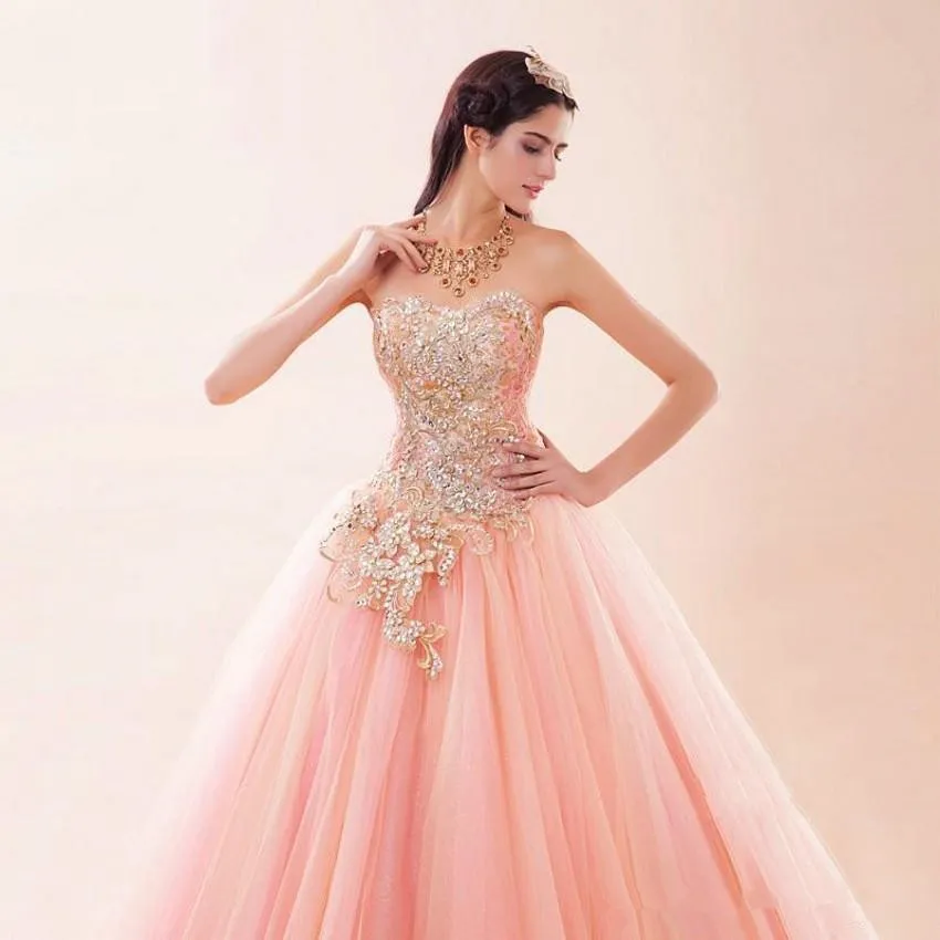 美しいピンクのボールガウンQuinceaneraドレス
