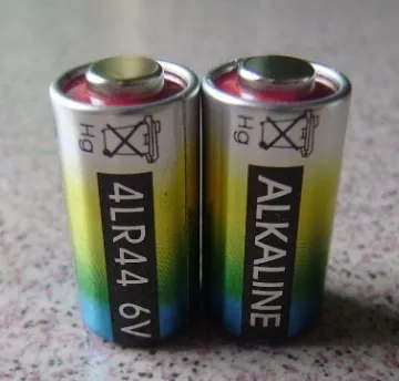 150pcs 4LR44 6V Batterie alcaline 4AG13 L1325 476A PX28A Cellule pour le collier anti-écorce de chien