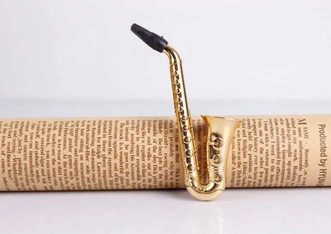 Novel Creative Suction Card with A Mesh Set of Metal Pipe Gold-plated Saxophone Filter Cigarette Holder Smoking