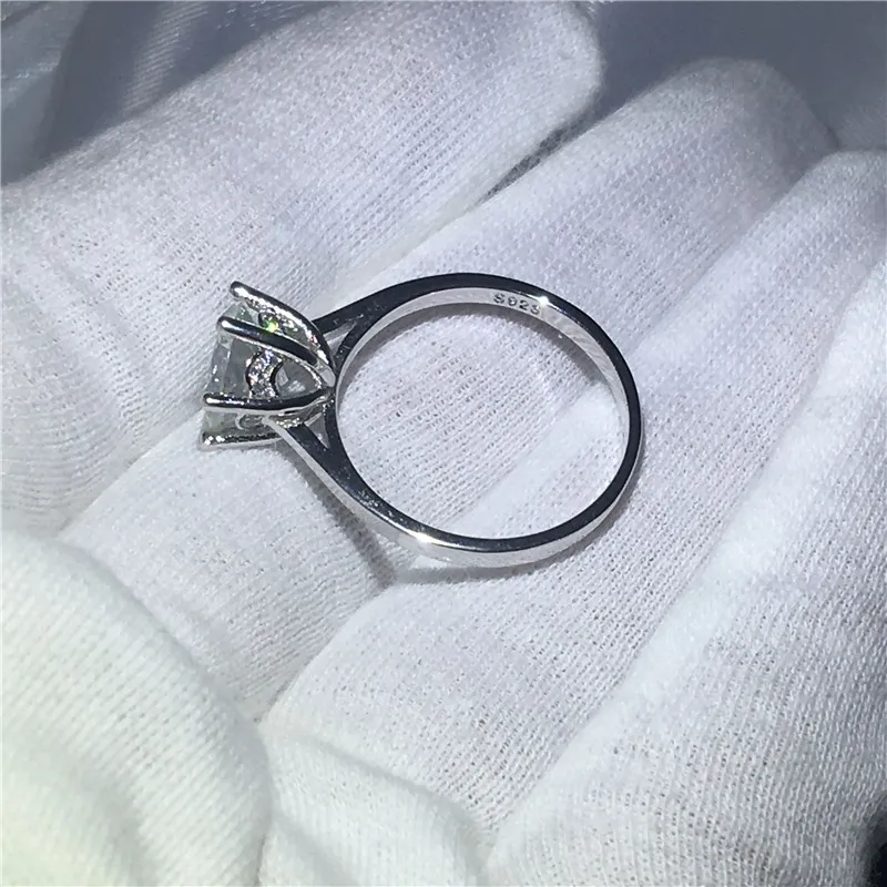 Trendy Ring 925 Sterling Silver Engagement Bröllop Band Ringar För Kvinnor Rund Klipp 3ct Rensa 5A Zircon Crystal Bijoux