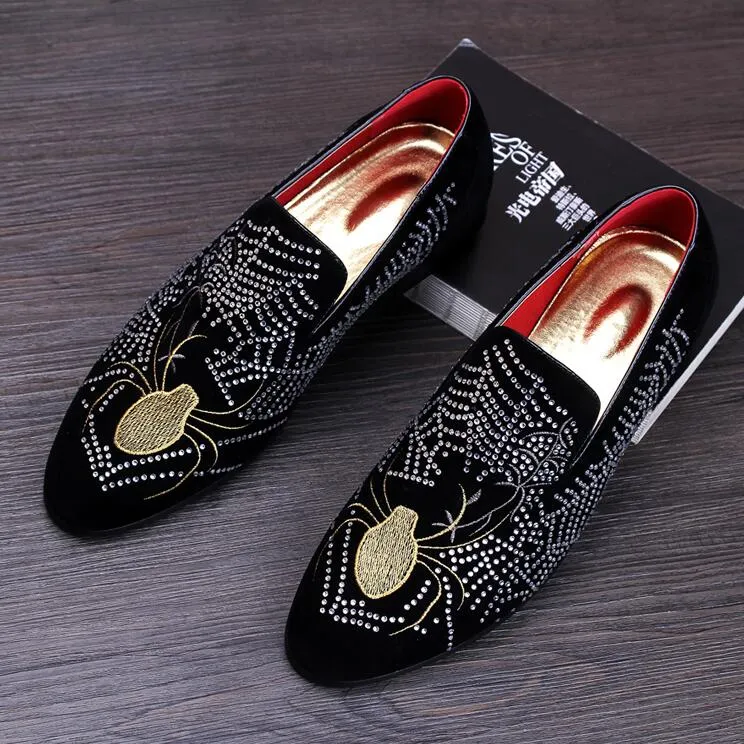 New Fashion Men Velvet Slippers Rhinestone Loafers Slip-on Casual Men's Flats Luxury Wedding Dress Formal Shoes driving shoes
