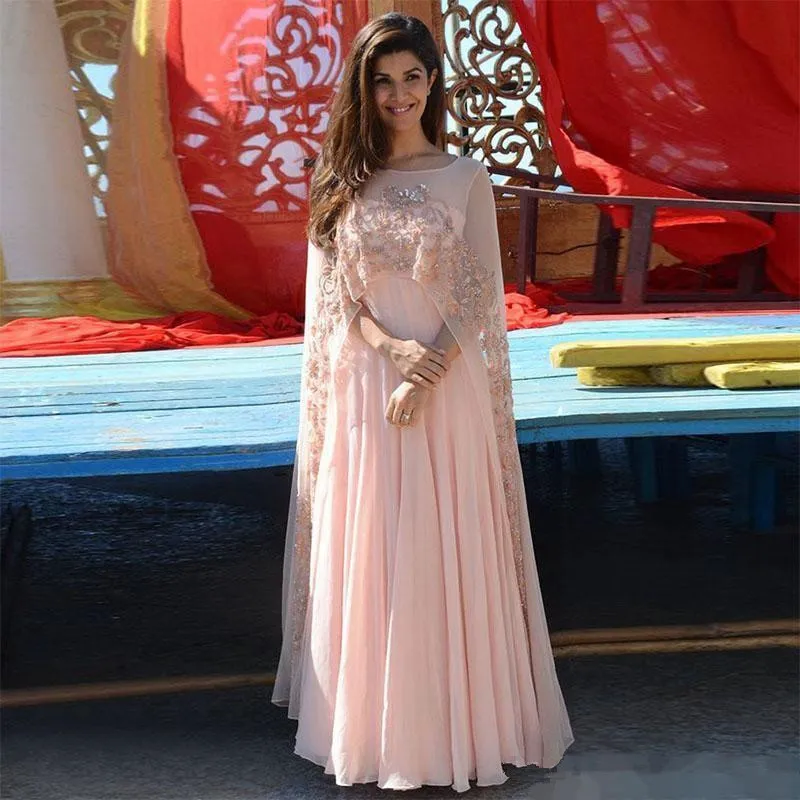 Blush Pink Indian Arabic Kaftan Abiti da sera da donna con involucro Sheer Beaded Cape Saresuit Custom Make Occasioni formali Prom Party Gown