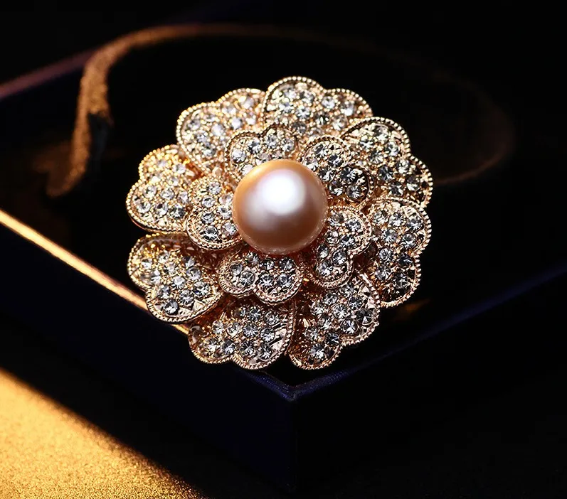 Vintage Pearl Rhinestone Flower Brooch Pin Silver-plate Alloy Faux Diament Broach for bridal wedding costume party dress Pin gift 2309