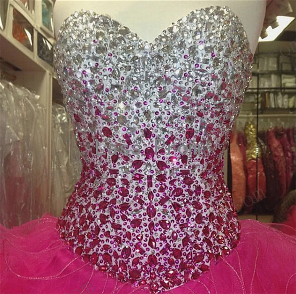 Atemberaubendes Schatz-Organza-Quinceanera-Kleid 2021 Ballkleid Puffy Prom Sexy 16er-Jahre-Abendkleider, echtes Bild