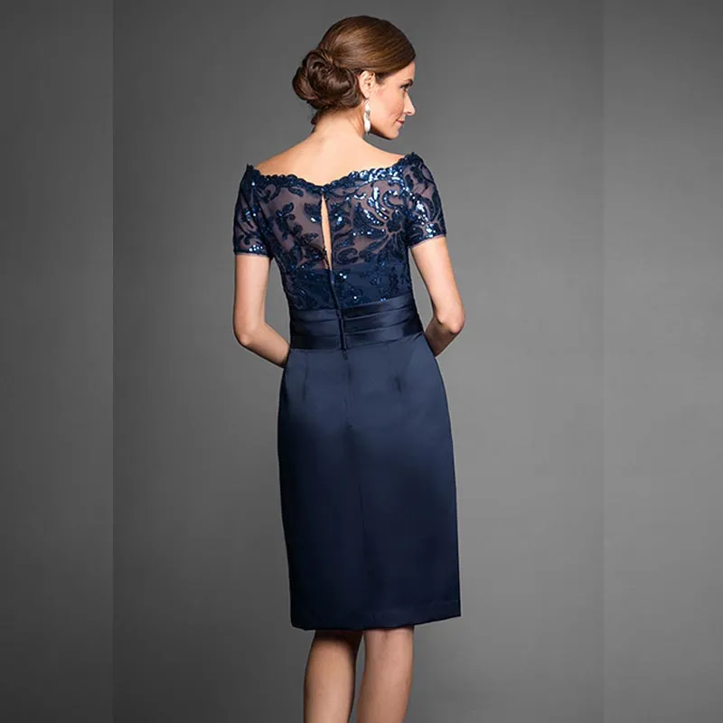 Abiti la madre della sposa blu navy Elegante abito da cerimonia nuziale corto al ginocchio di alta qualità