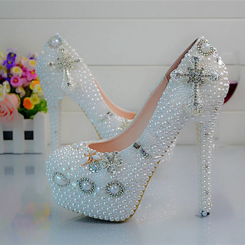 Crystal Wedding Shoes Cross Rhinestone Bridal Klänning Skor Vit Pearl Platform Skor Födelsedagsfest Promumpar Storlek 45