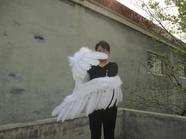 Niestandardowe unikalne wysokiej jakości białe białe anielskie skrzydła anioła diabelskiego feather sceniczne rekwizyty cosplay EMS 7510144