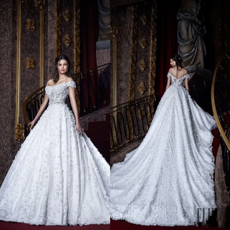 LUXURY Court Train Wedding Dresses A Line Vintage 3D Appliques Lace ...