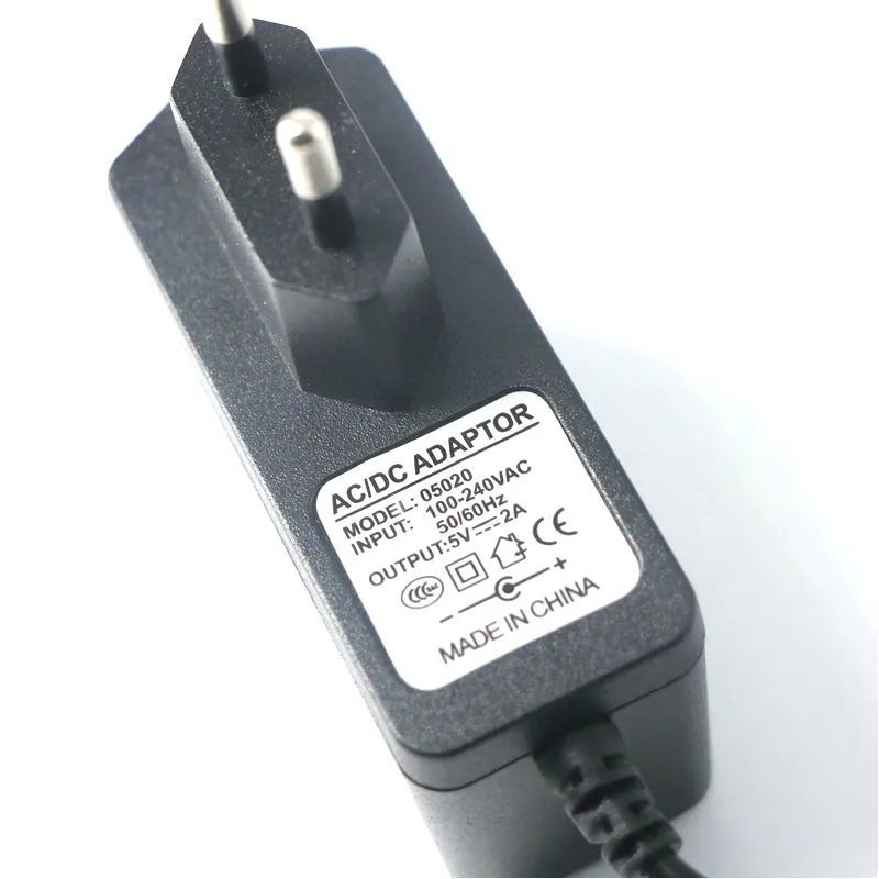 Hochwertige AC 100V-240V Konverter Schaltnetzteil DC 5V 2A 2000mA Versorgung US / UK / EU / AU Stecker