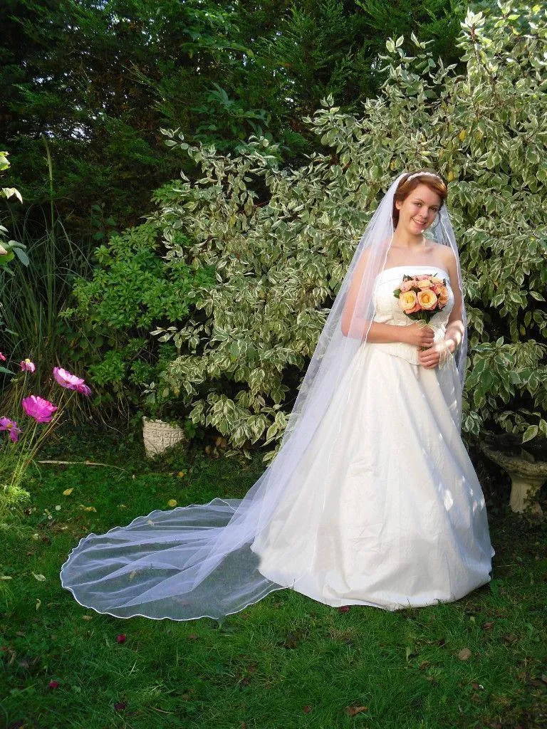 Premium Ivory White Soft Tulle Cathedral Wedding Veil  display picture 1