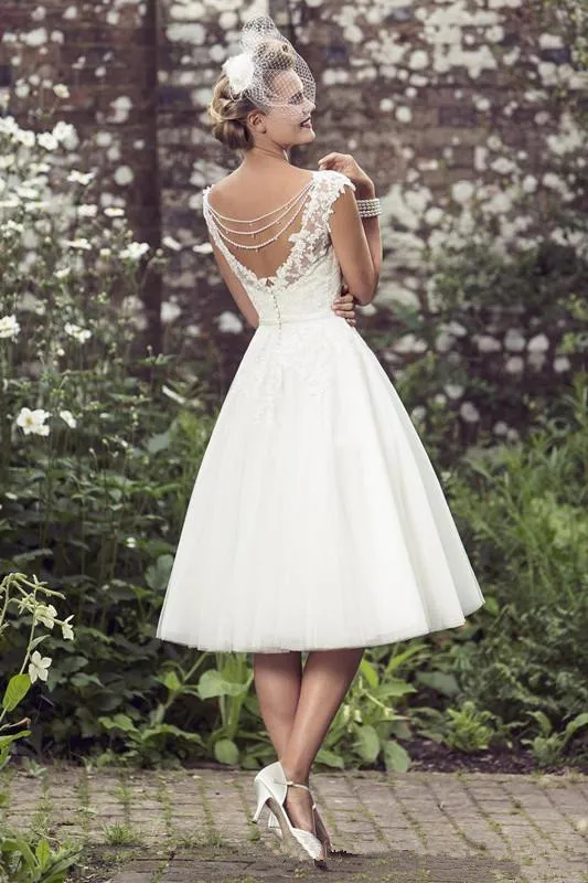 Vintage Cap Sleeve V Neck Short Wedding Dresses With Pearls Back