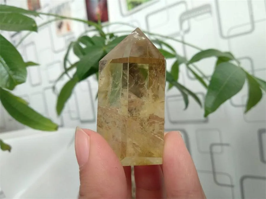 Natural Citrine Quartz Crystal Point Wand Healing crystals Natural stones and minerals as chrismas gift 8832825
