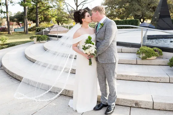 Nowa prosta Koronka Koronkowa Aplikacja Krawędzi Z Grzebień Jedna Warstwa Lwory White Wedding Veil Chapel Welony ślubne