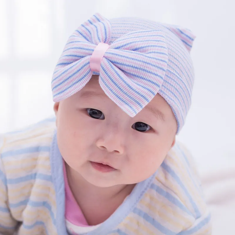 2016 bébé Crochet Chapeaux avec Bow mignon bébé doux tricot de couverture Caps Automne Hiver chaud Tire Coton Cap pour nouveau-né