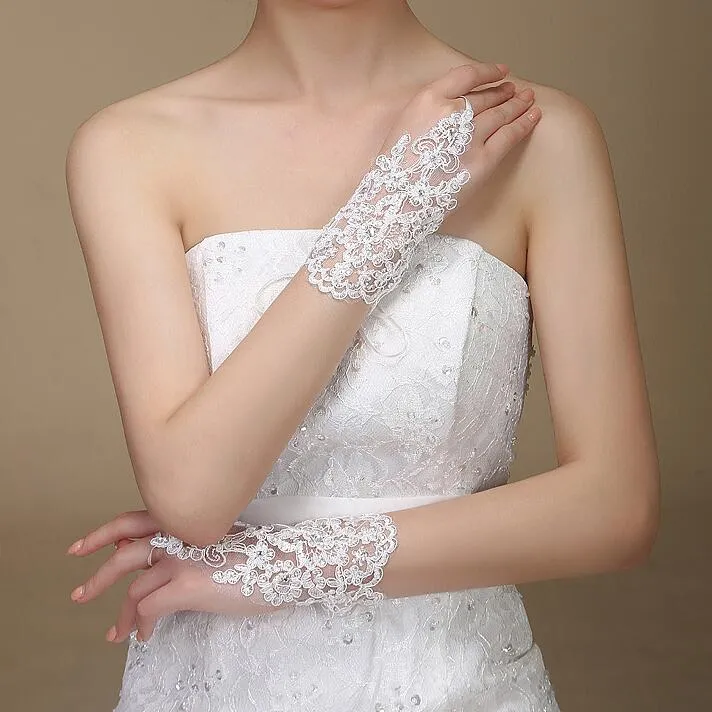 New Arrival Cheap In Stock Lace Appliques Beads Fingerless Wrist Length With Ribbon Bridal Gloves Wedding Accessories HT1137886439