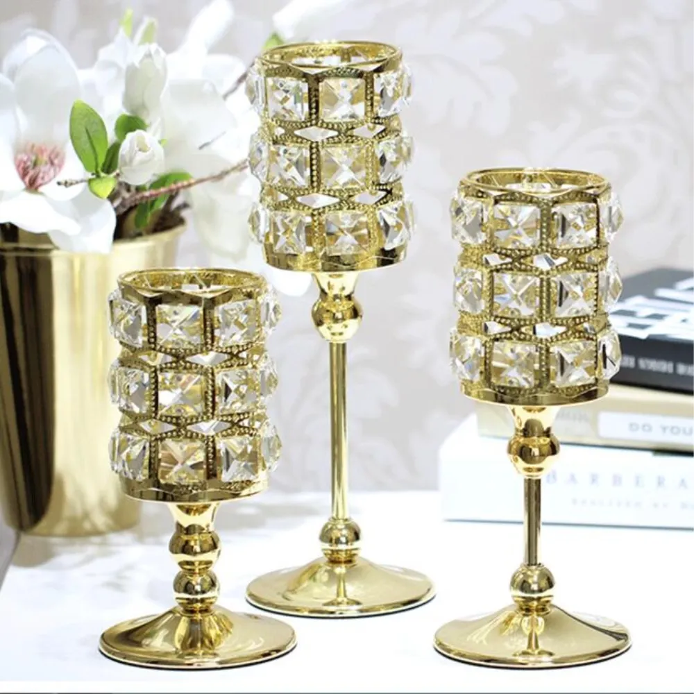 新しいPeculiar Metal Gold Sign Candleクリスタルホルダーの結婚式のテーブルの燭台の中心的な家の装飾ローソク足3サイズ