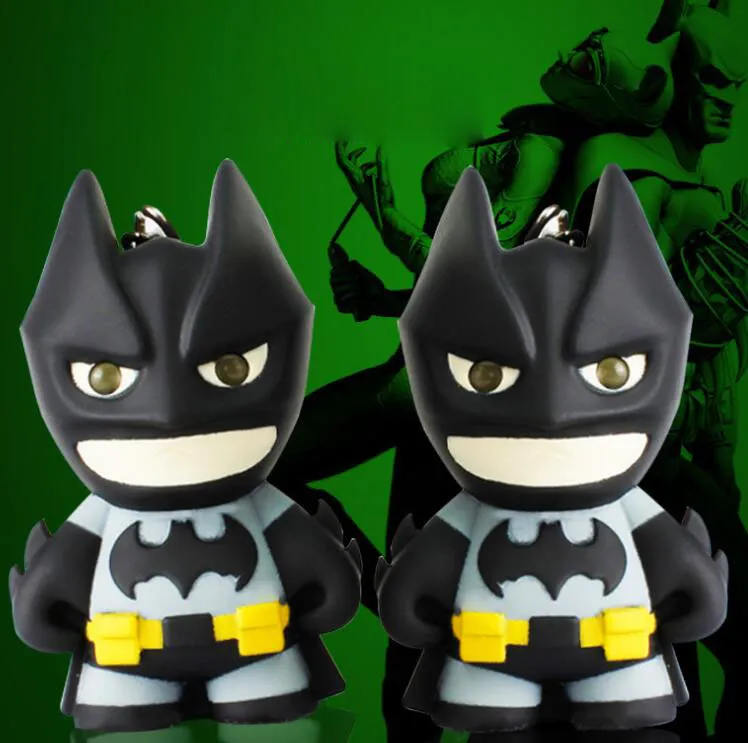 Nouveau film de porte-clés émettant de Batman cool entourant la voix créative LED Pendant Car Keychain 1816221